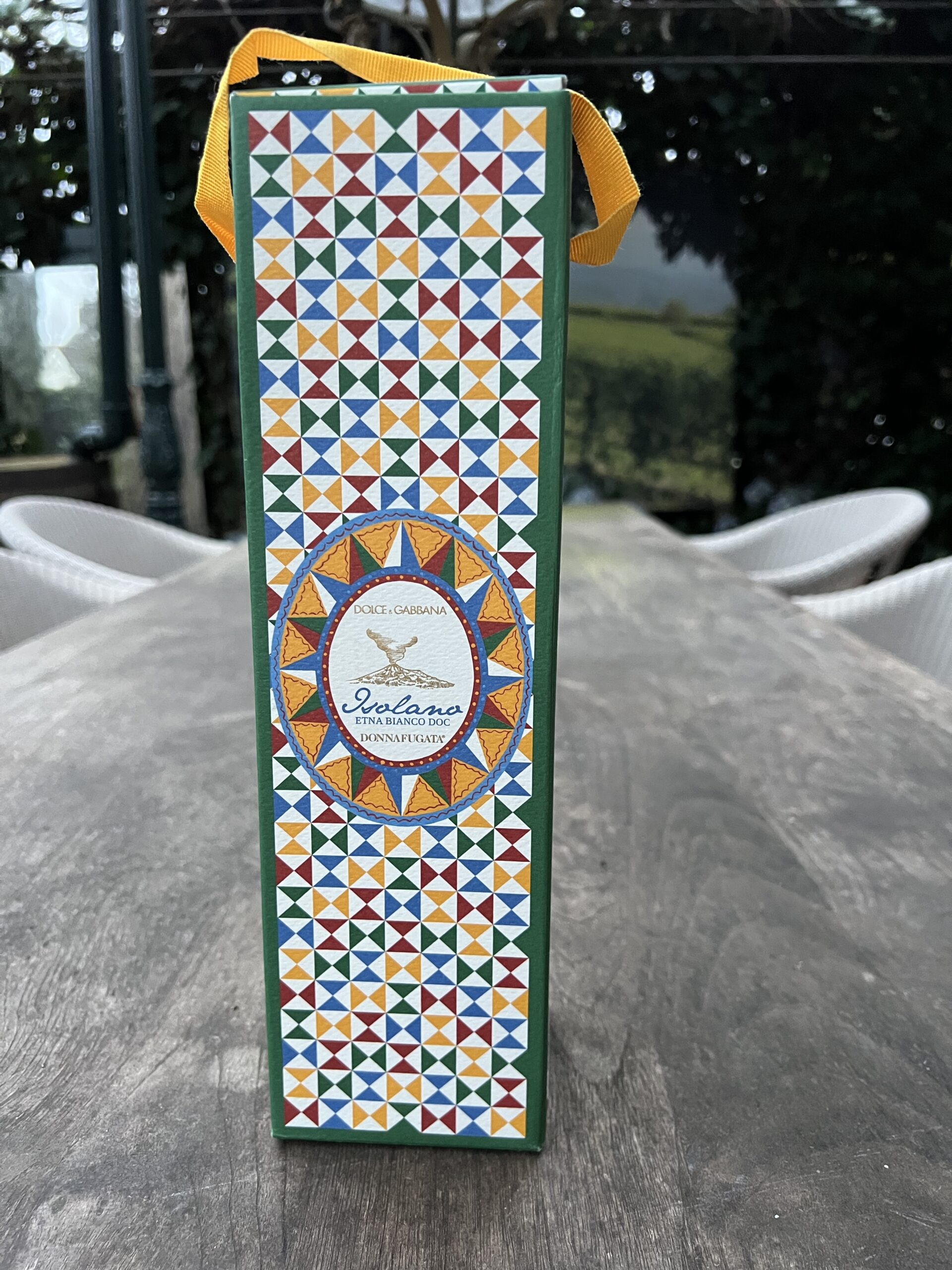 Donnafugata Dolce & Gabbana 'Isolano' Etna Bianco DOC - Image 3