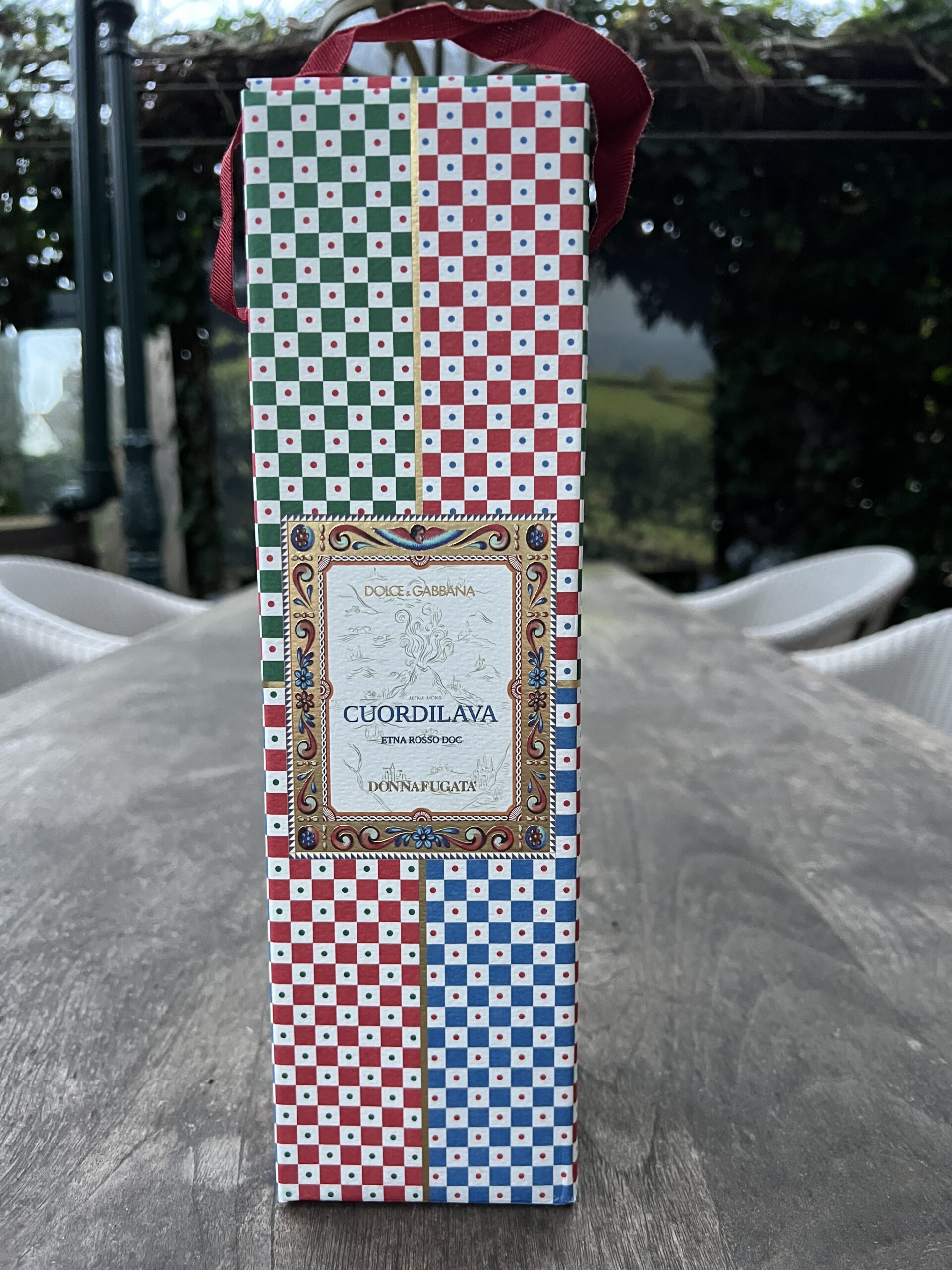 Donnafugata Dolce & Gabbana 'Cuordilava' Etna Rosso DOC - Image 4