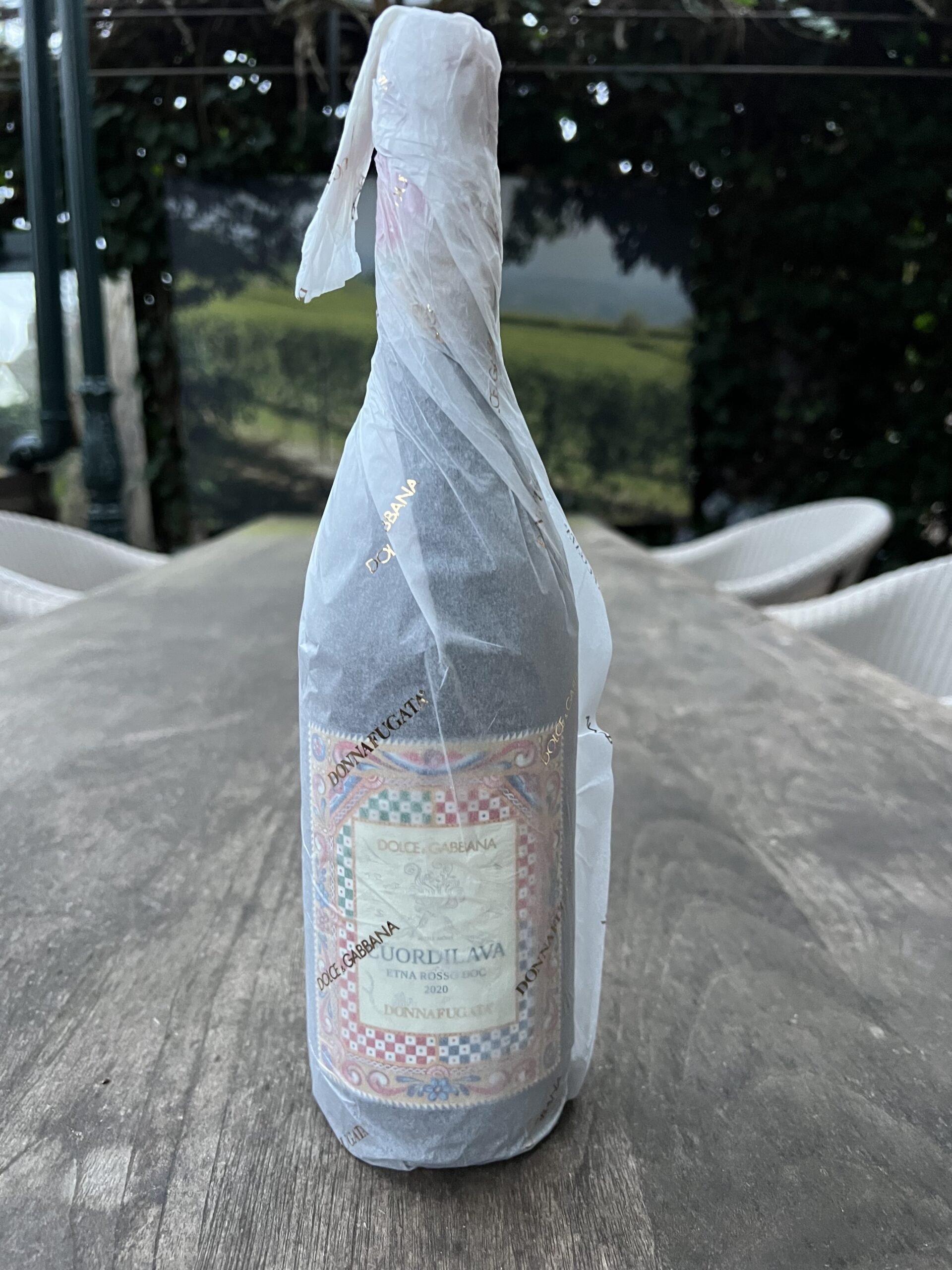 Donnafugata Dolce & Gabbana 'Cuordilava' Etna Rosso DOC - Image 3